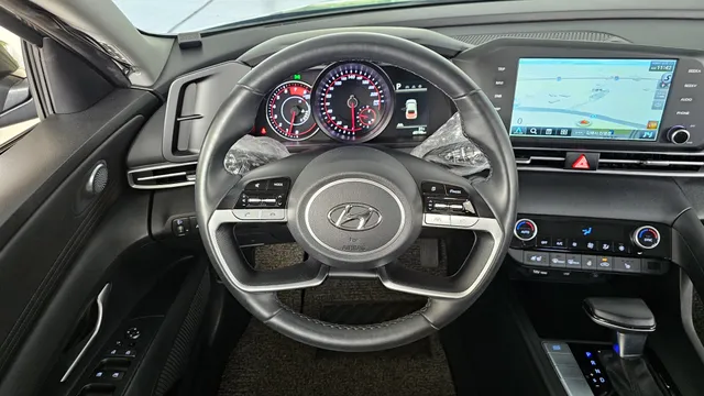 Hyundai Elantra (Avante)