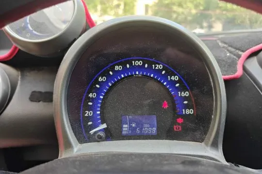 BYD F0