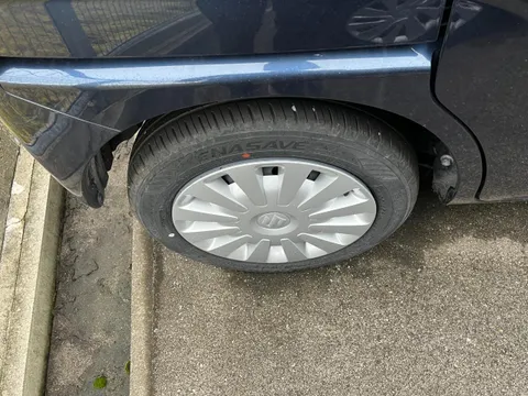 Suzuki Wagon R Smile