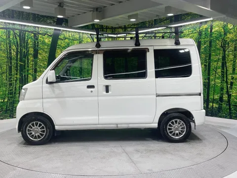 Toyota Pixis Van