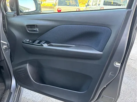 Mitsubishi eK X