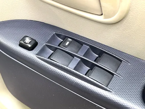 Nissan Otti