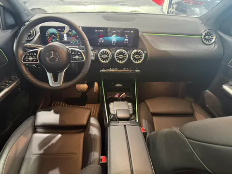 Mercedes-Benz Mercedes-Benz GLA