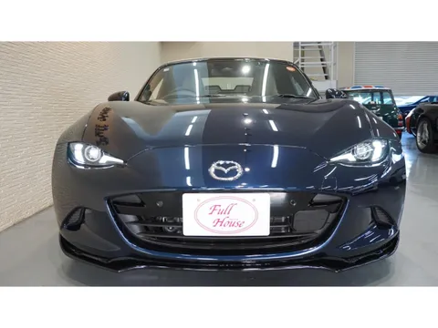 Mazda MX-5 (Roadster)