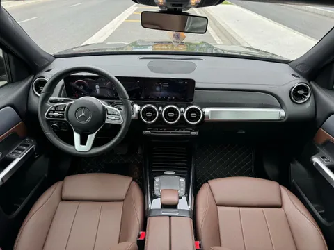 Mercedes-Benz Mercedes-Benz GLB