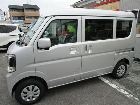 Nissan Clipper