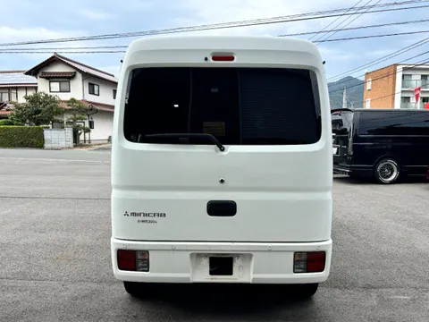Mitsubishi Minicab Van