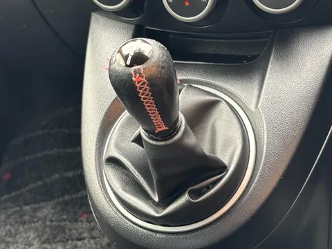 Mazda Mazda2 (Demio)