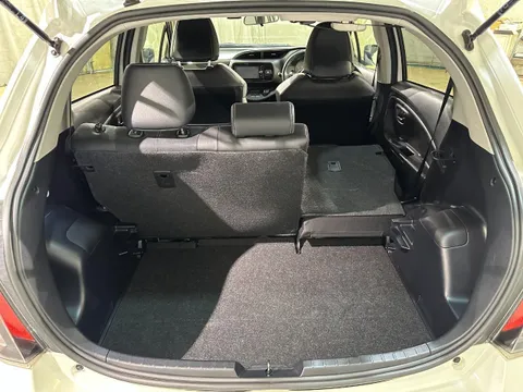 Toyota Yaris (Vitz)