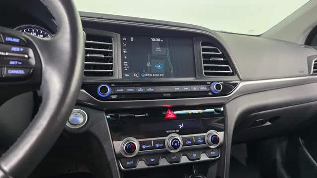 Hyundai Elantra (Avante)