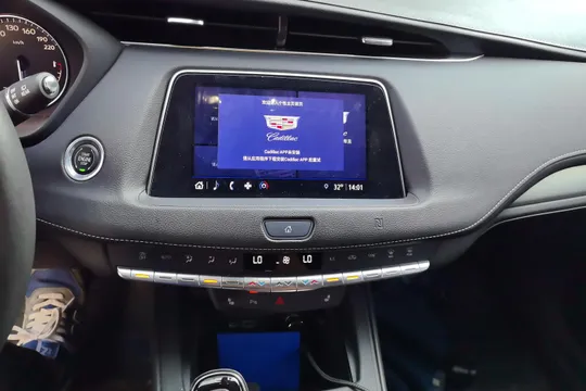 Cadillac XT4