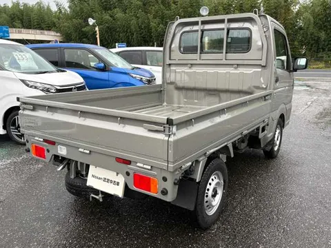 Nissan Clipper Truck