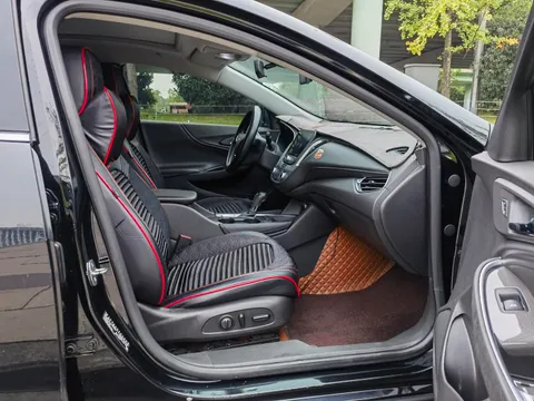 Chevrolet Malibu XL