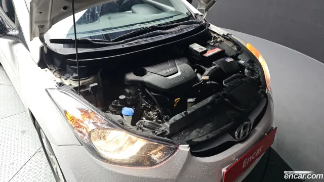 Hyundai Elantra (Avante)