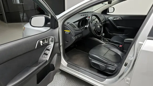 Kia Cerato (Forte)