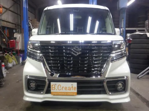 Suzuki Spacia Custom