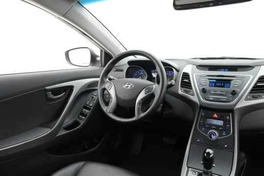 Hyundai Elantra (Avante)