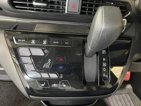 Mitsubishi eK X