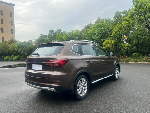 Roewe RX5
