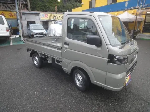Nissan Clipper Truck