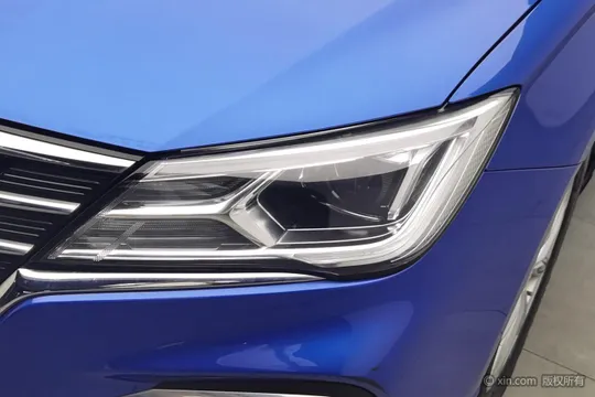 Roewe i5