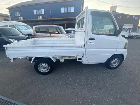 Nissan Clipper Truck