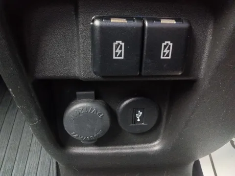Suzuki Spacia Gear