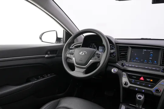 Hyundai Elantra (Avante)