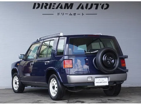 Nissan Rasheen