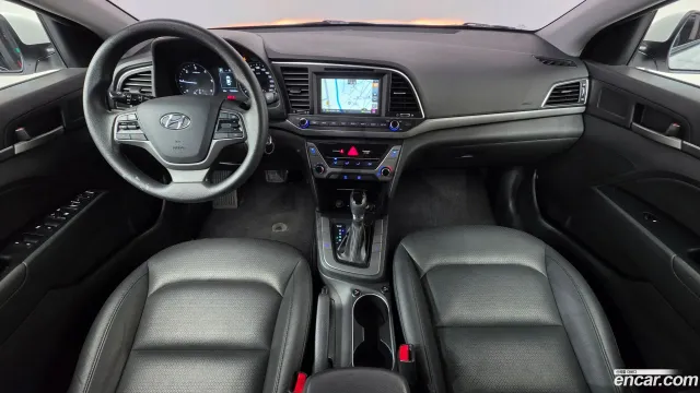 Hyundai Elantra (Avante)