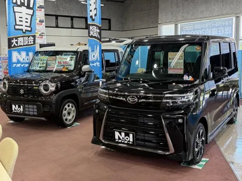 Suzuki Spacia