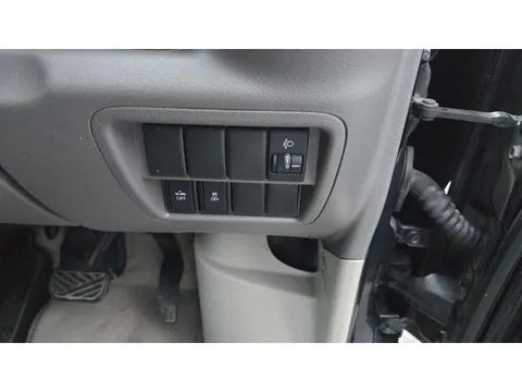 Mitsubishi Minicab Van