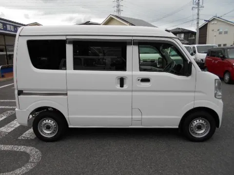 Nissan Clipper