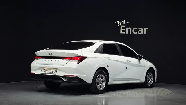 Hyundai Elantra (Avante)