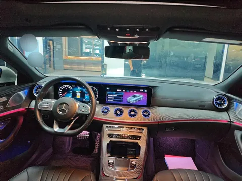 Mercedes-Benz Mercedes-Benz CLS