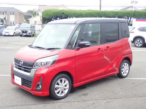 Nissan Dayz Roox