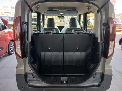 Suzuki Spacia Gear