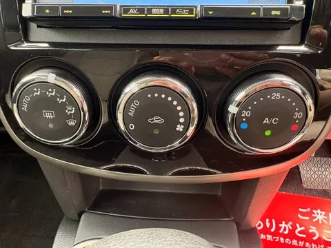 Mazda Verisa