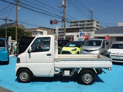 Nissan Clipper Truck