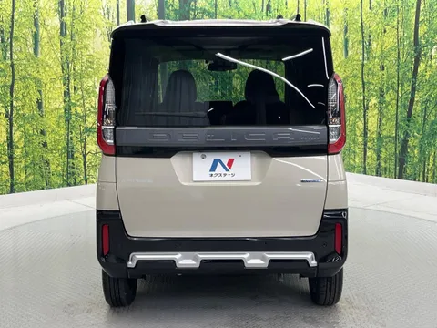 Mitsubishi Delica Mini