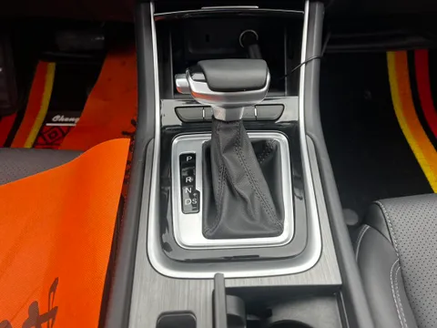 Changan Raeton CC