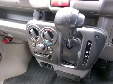 Nissan Clipper