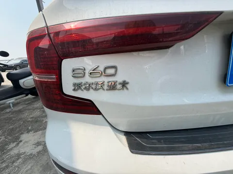 Volvo S60