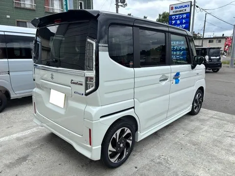 Suzuki Spacia Custom