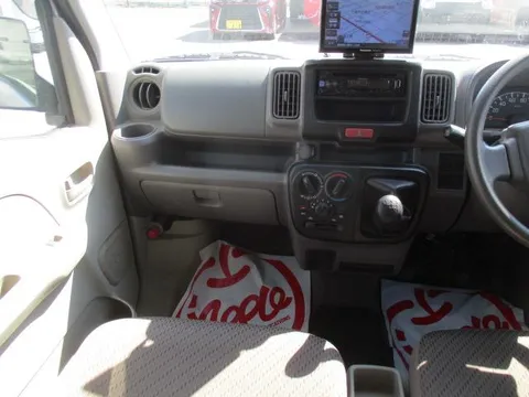 Nissan Clipper