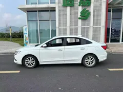 Roewe i5