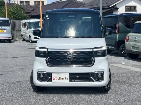 Honda N-BOX Custom