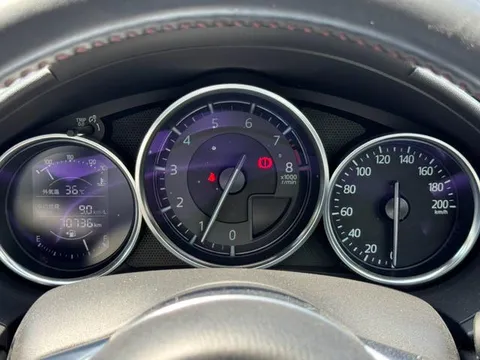 Mazda MX-5 (Roadster)