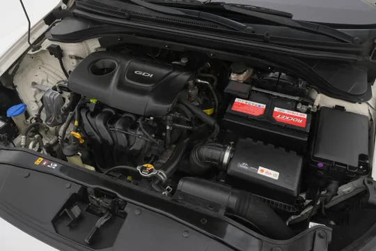 Hyundai Elantra (Avante)