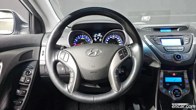 Hyundai Elantra (Avante)
